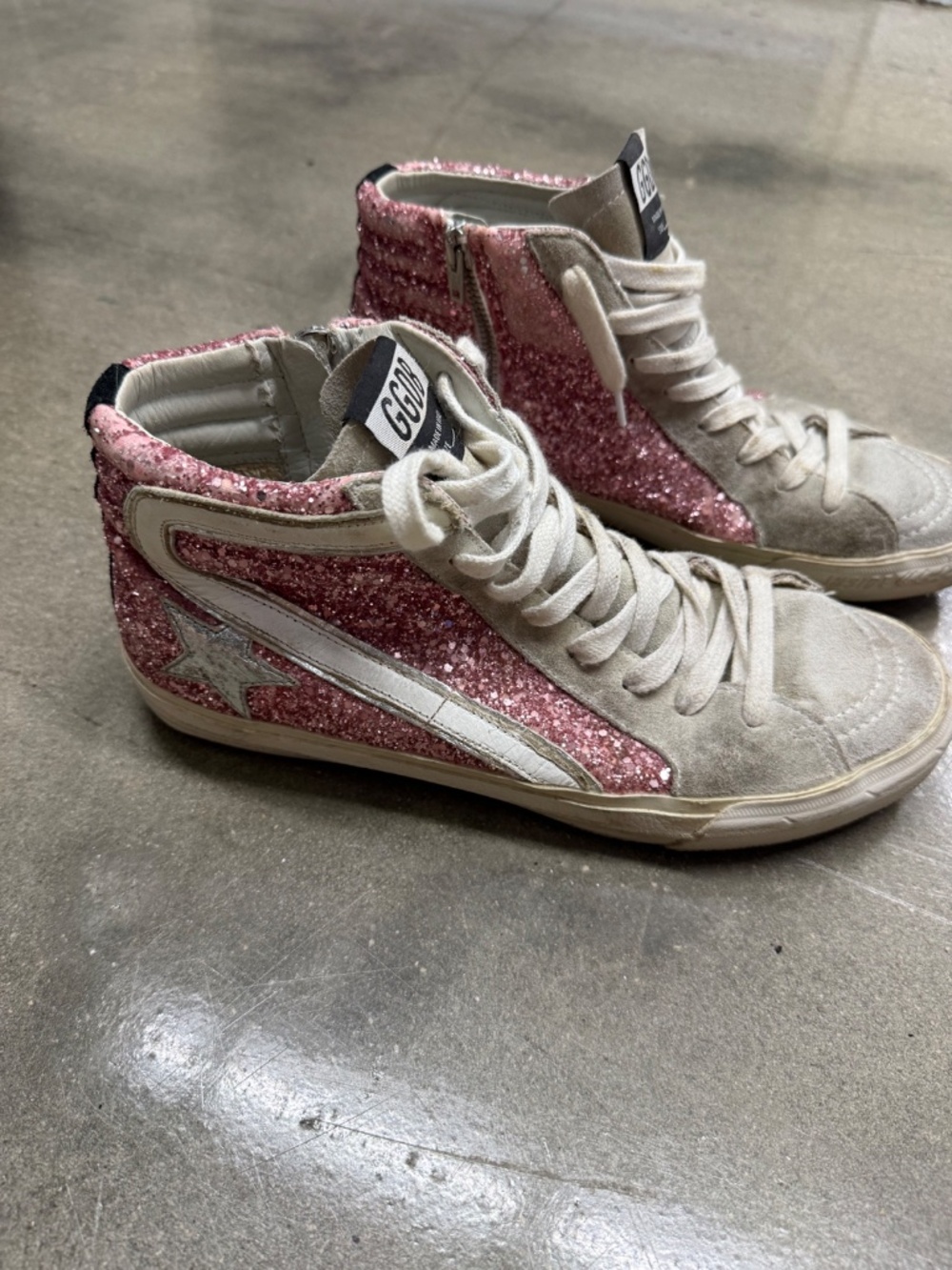 Barely worn pink glitter Golden Goose - Picture 2 of 5